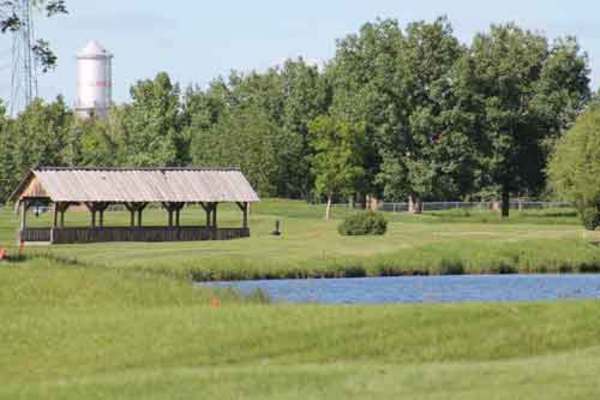 Claresholm golfing